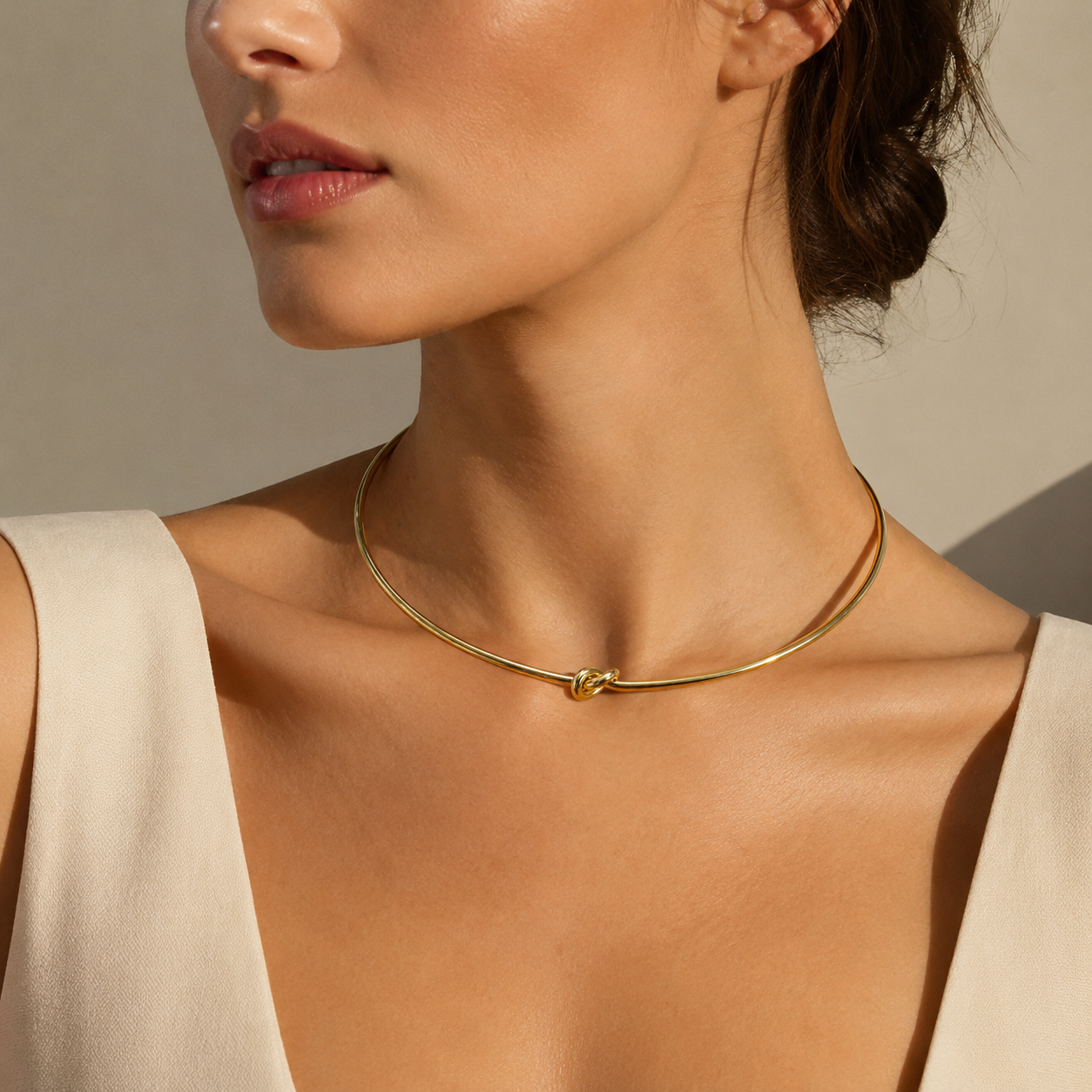 Semijoia Colar Choker Aro Nozinho 11cm Banho Ouro 18K