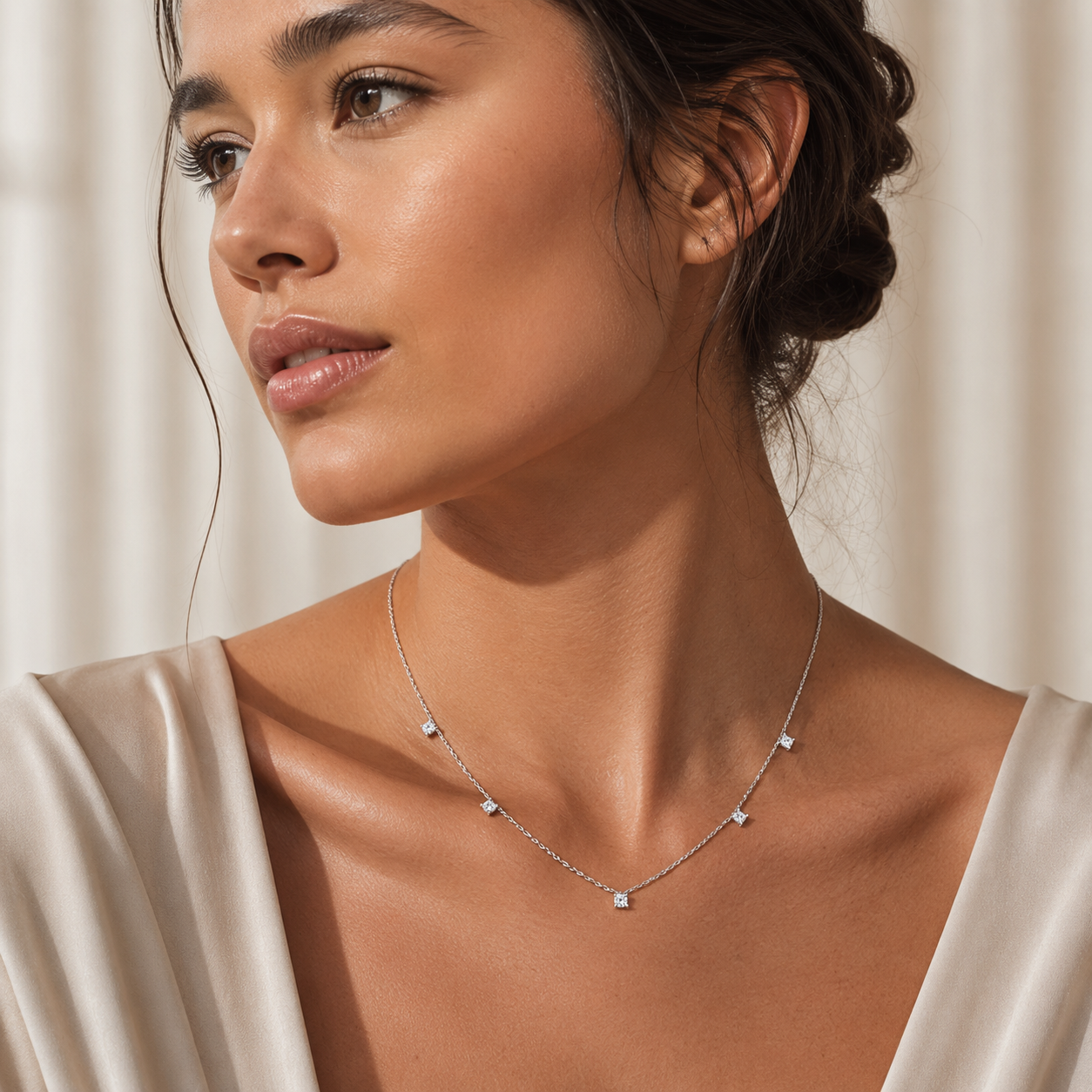 Semijoia Colar Choker 5 Pedras Ovais 40cm Banho Ródio