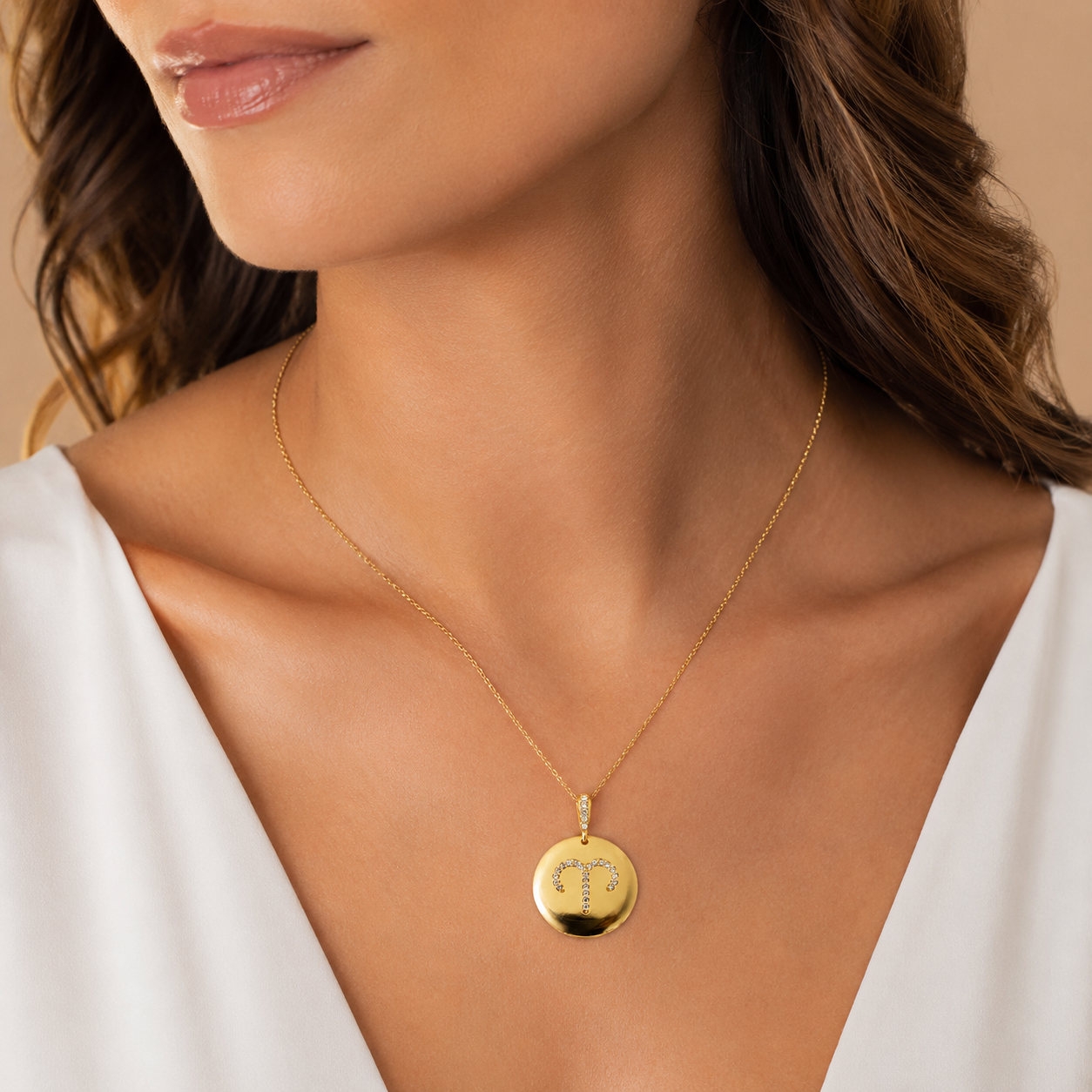 Semijoia Pingente Signo Áries Cravejado 20mm Banho Ouro 18K