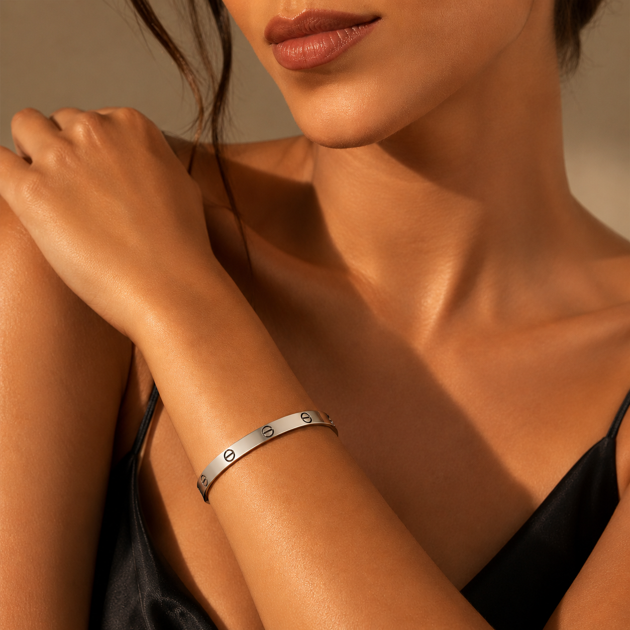 Semijoia Pulseira Bracelete Carter Amor 58mm Banho Ródio