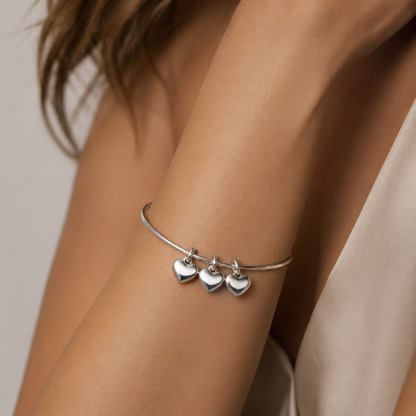 Semijoia Pulseira Bracelete Três Corações 63mm Banho Ródio
