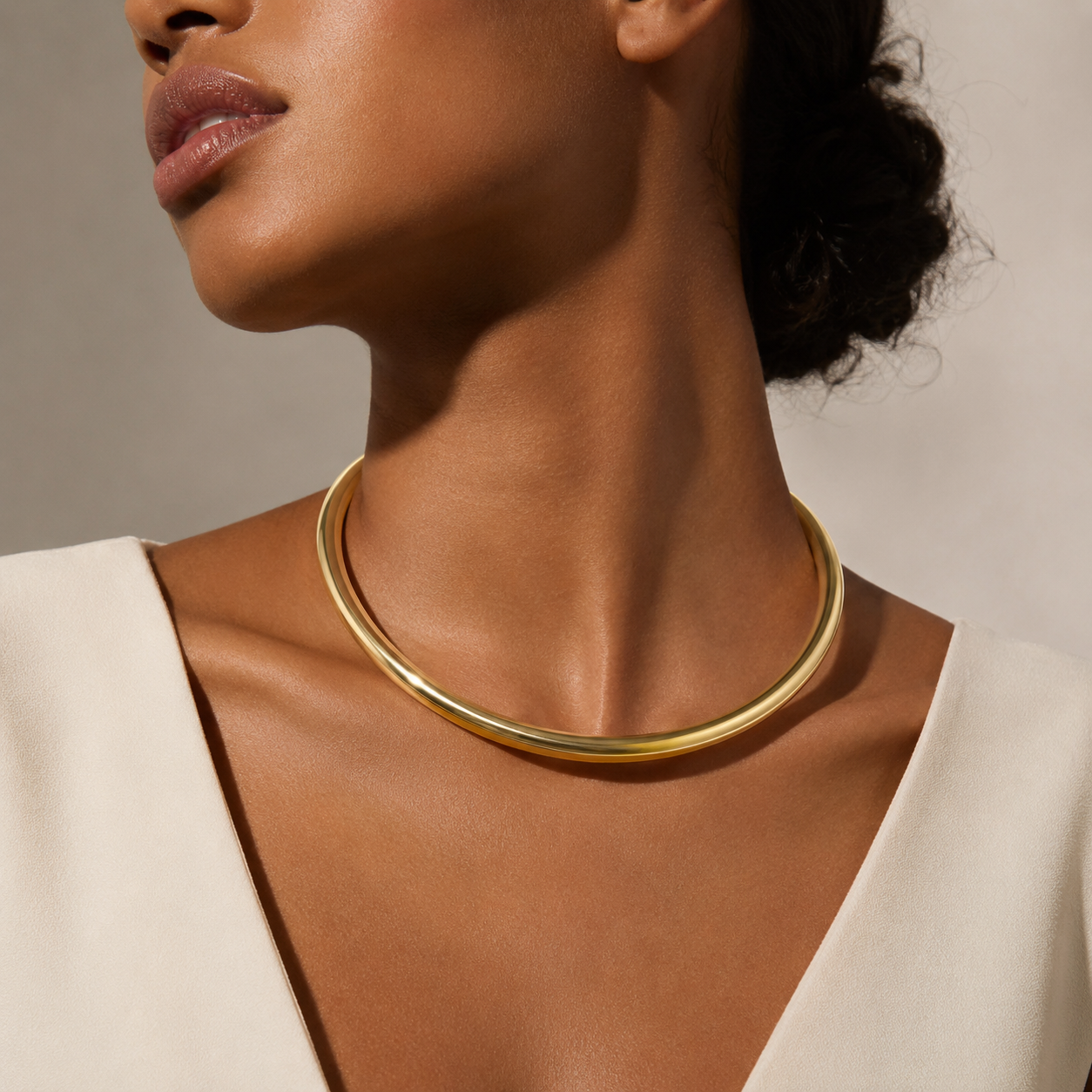 Semijoia Colar Choker Aro 13cm Tubo Banho Ouro 18K