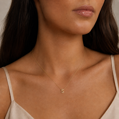 Semijoia Pingente Letra (S) Mini Cravejado 10mm Banho Ouro 18K