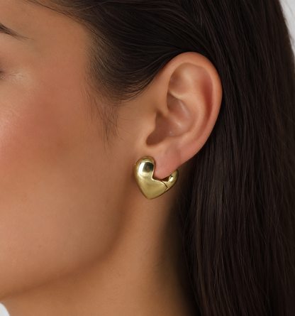 Semijoia Brinco Coração Liso Pequeno 18mm Banho Ouro 18K