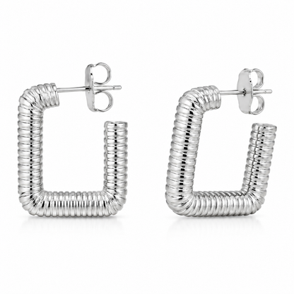Semijoia Brinco Argola Quadrada Trabalhada 25mm Banho Ródio