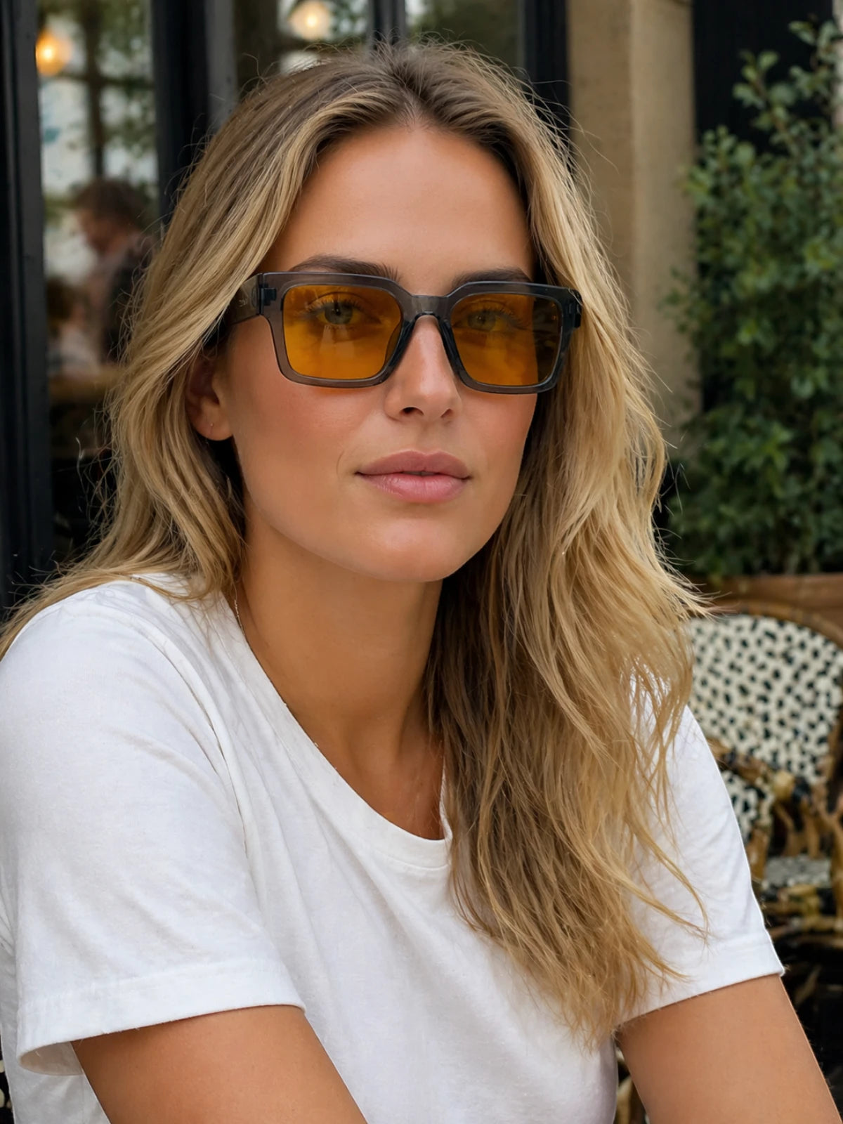 Óculos De Sol Feminino Glow Quadrado UV 400